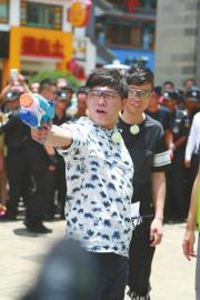 《極限挑戰》男人幫迎休假，黃渤設下圈套巧戲眾人引歡聲